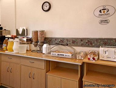 Super 8 By Wyndham Buffalo Restaurace fotografie